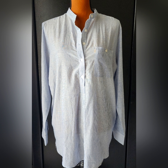 Levi's Tops - Lightweight Beachy blue and white striped 100% cotton tunic Levi's ladies XL